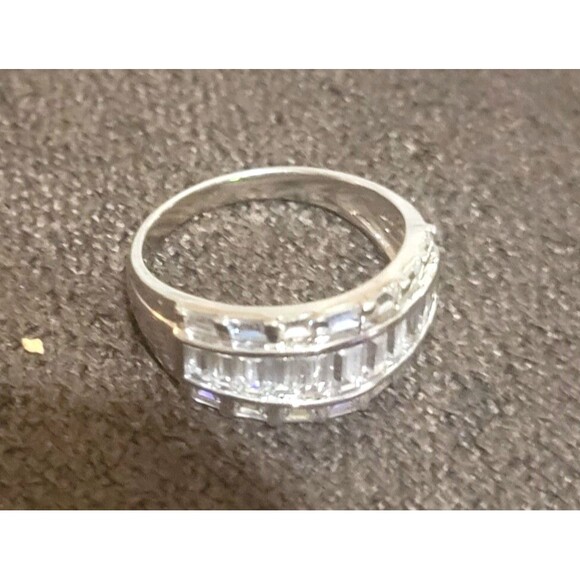 Ross Simons Dazzling CZ Ring Wedding Anniversary Exquisite 925 Sterling approx10 - Picture 11 of 13